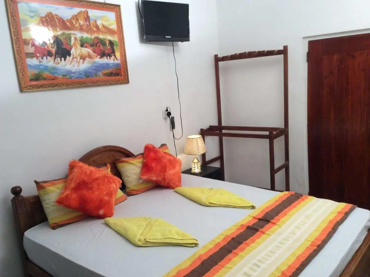Yoho R K Tourist Villa Negombo 3*,