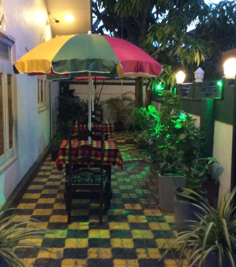 Yoho R K Tourist Villa Negombo Vendégház